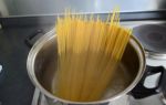 Как варить макароны в кастрюле: время варки в зависимости от сорта, надо ли промывать, когда кидать в воду