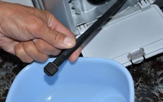 Как почистить сливной насос и сливной шланг в стиральной машине